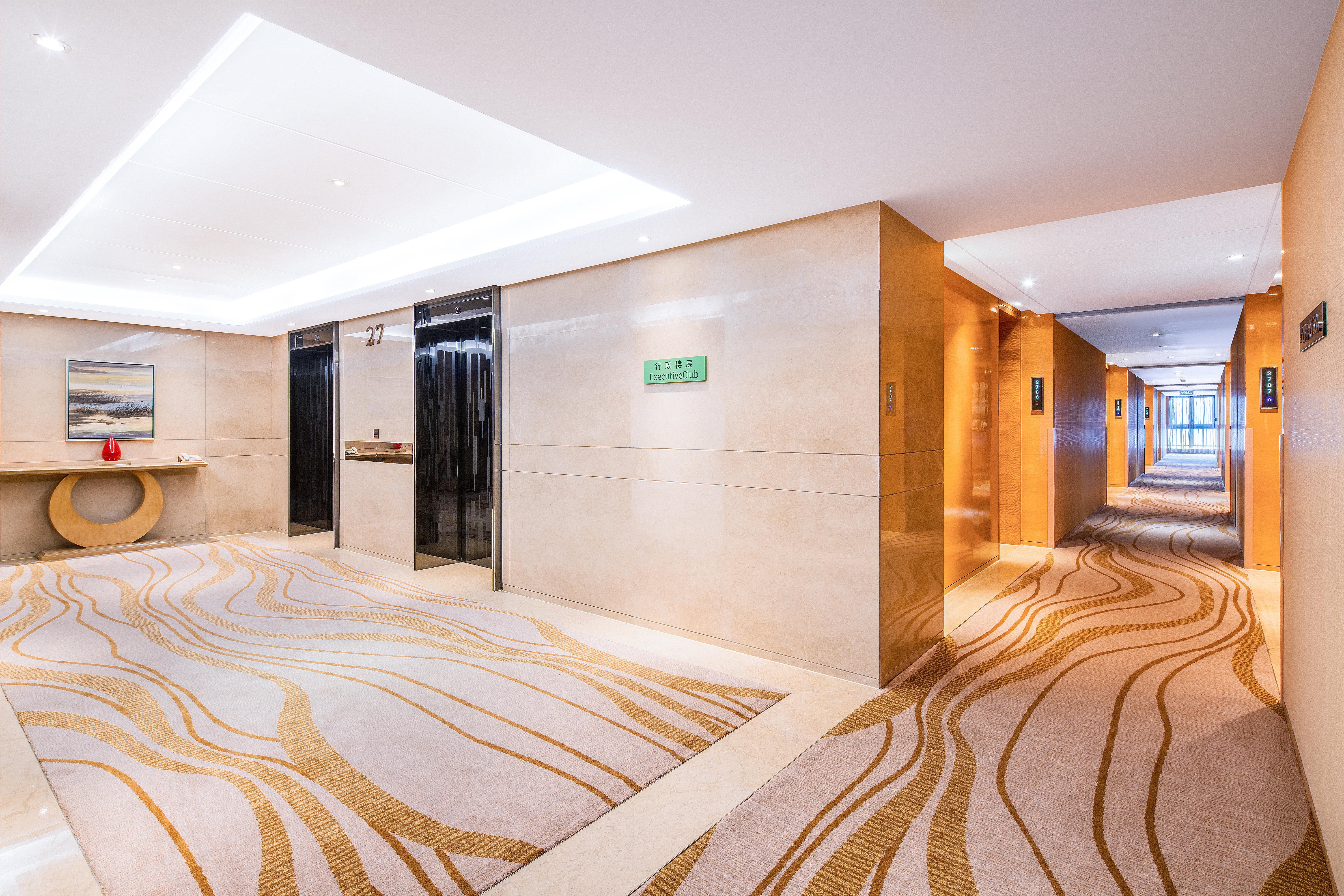 Holiday Inn Chengdu Oriental Plaza -Chunxi Road Taikoo Li Branch Exterior photo