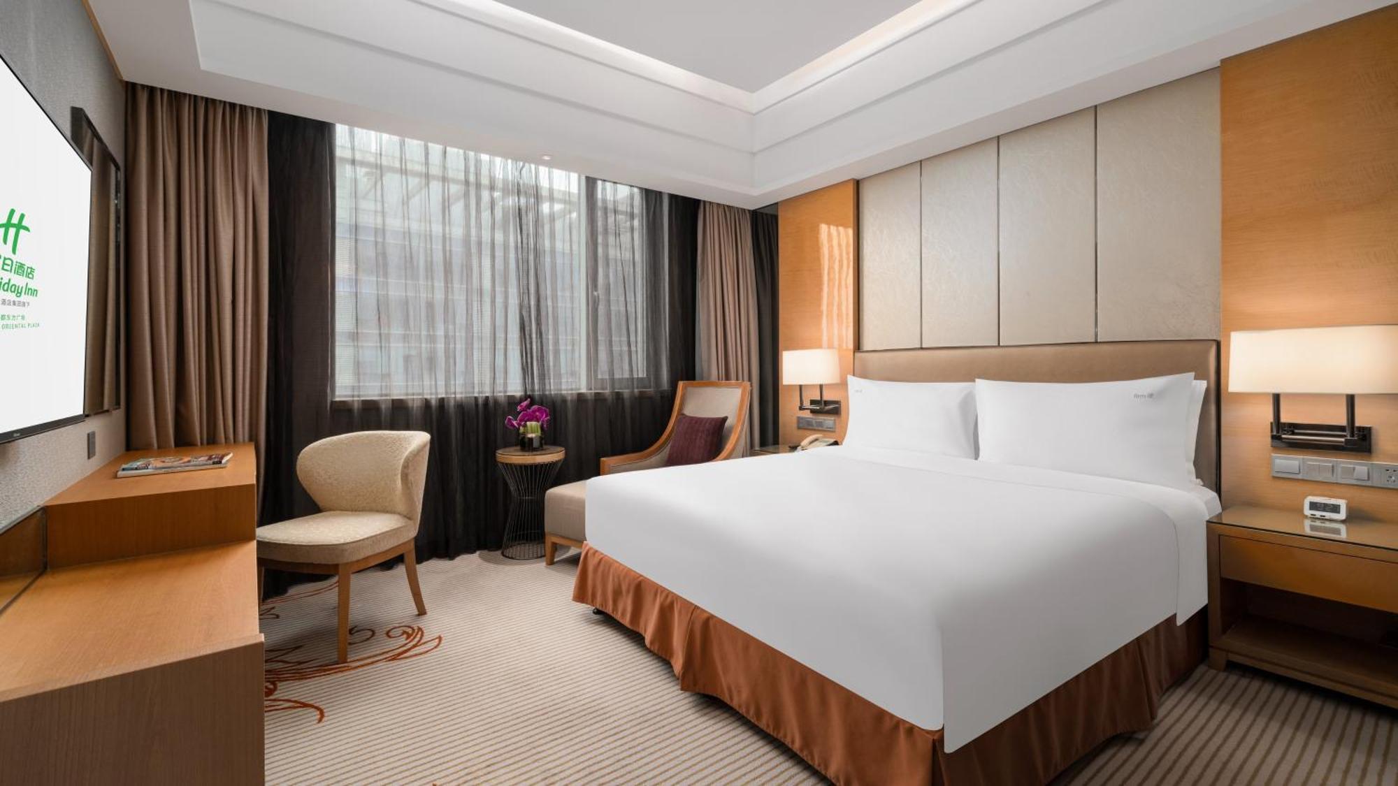 Holiday Inn Chengdu Oriental Plaza -Chunxi Road Taikoo Li Branch Exterior photo