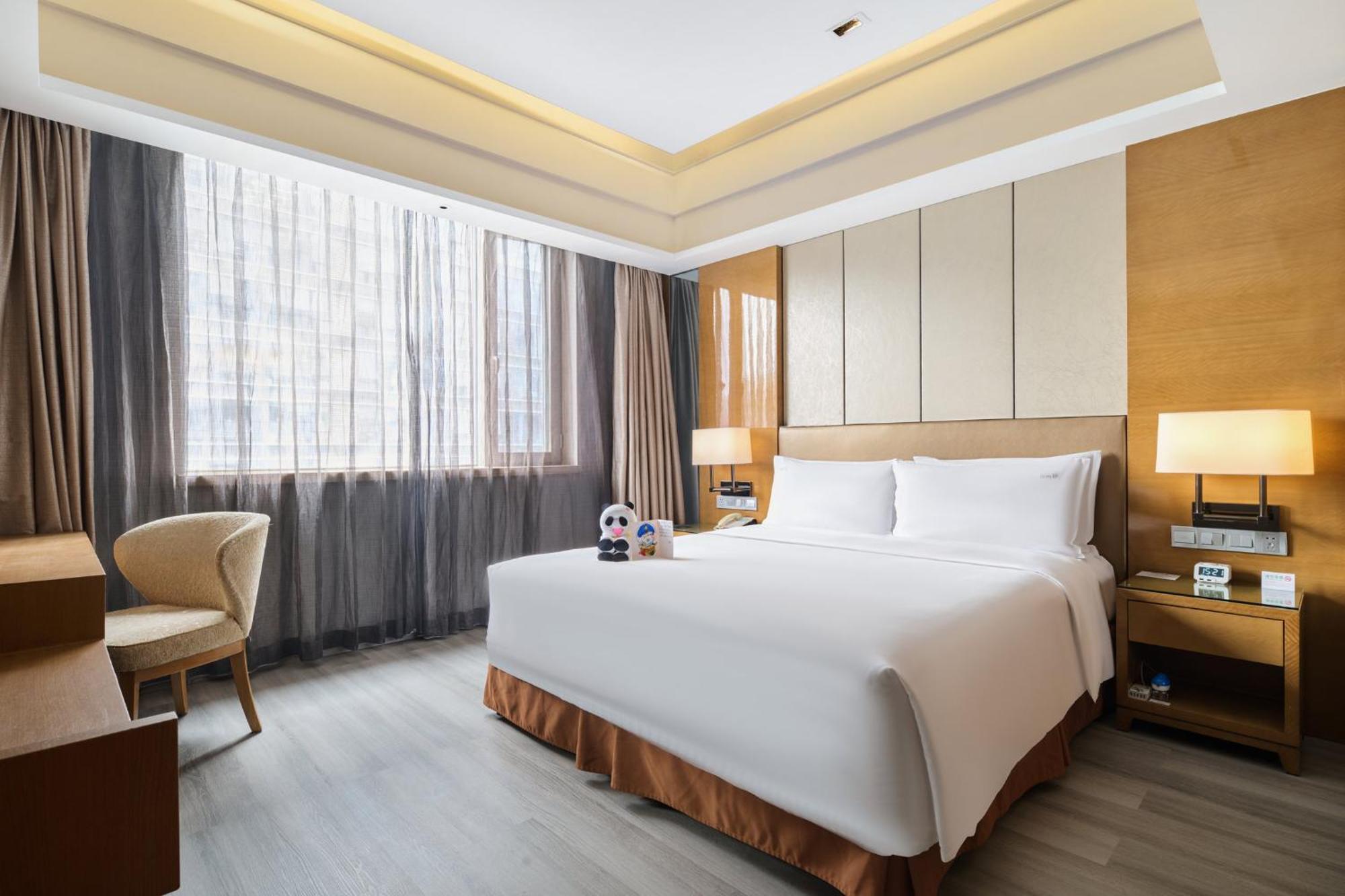 Holiday Inn Chengdu Oriental Plaza -Chunxi Road Taikoo Li Branch Exterior photo